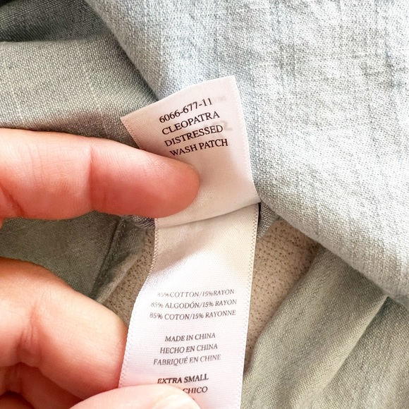 Rails Cleopatra Button Up Distressed Wash Patch Shirt - Picture 10 of 11